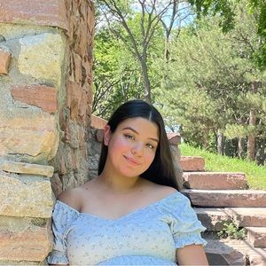 Meet your Posher, Araceli